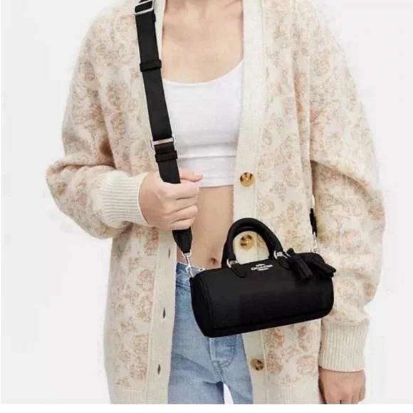 ❤️❤️❤️Coach mini crossbody bag+detachable strap ❤️❤️❤️ - Picture 4 of 13